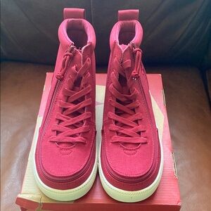 BILLY Footwear size 6M US classic lace rogue red